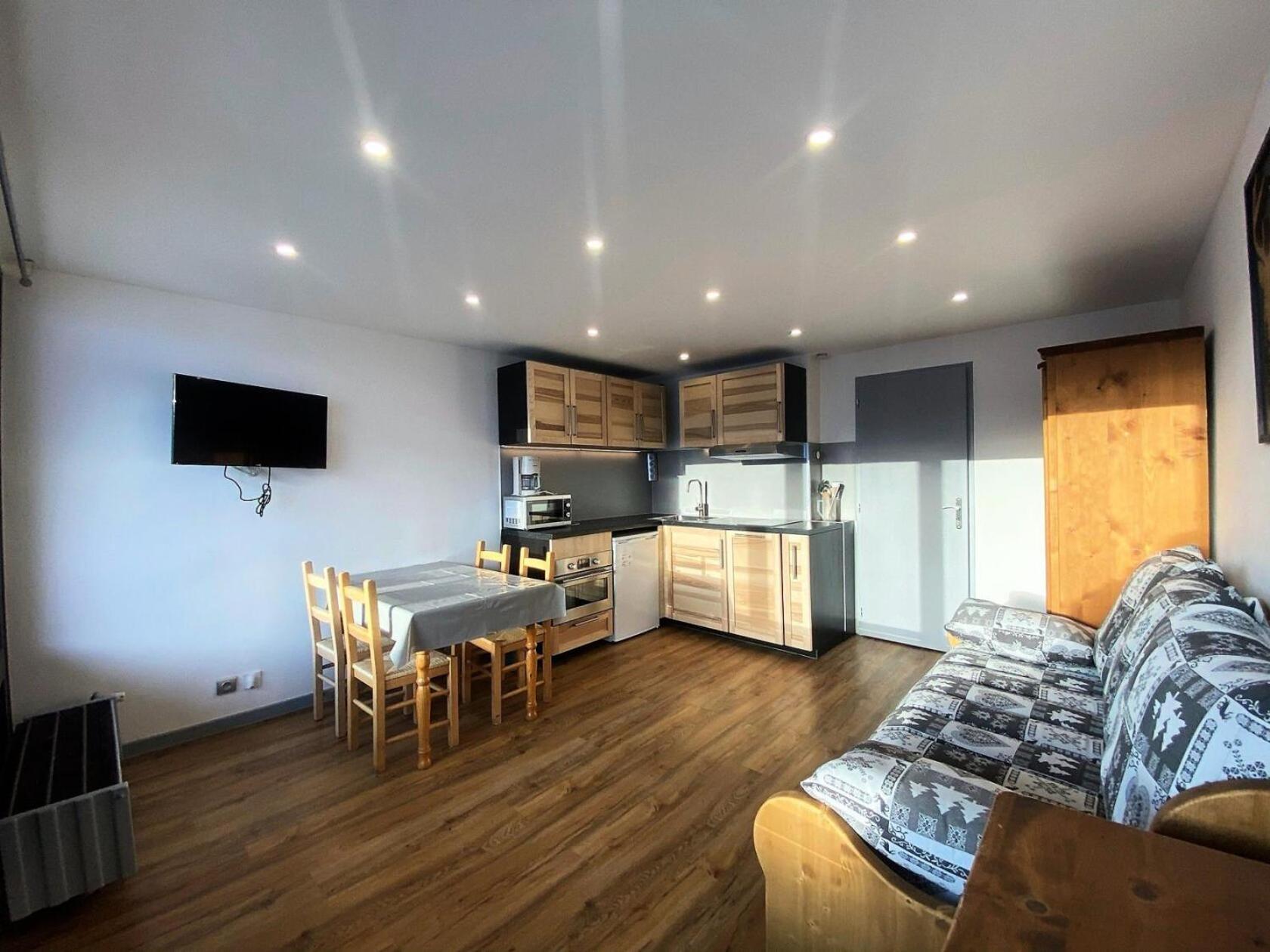 Neves - Location: Pour 4 Personnes Dans Un Quartier Anime Apartment Val Thorens