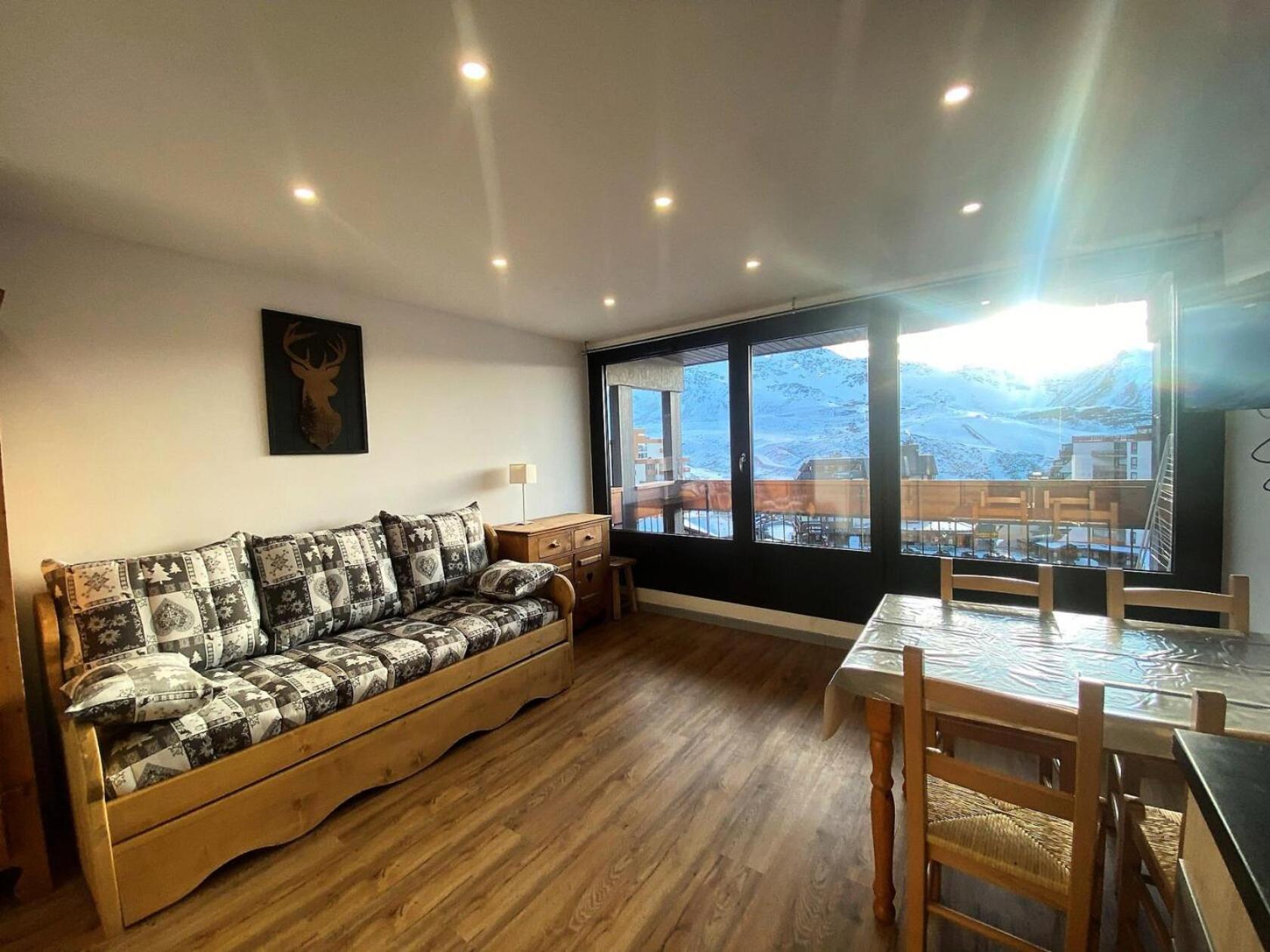 Neves - Location: Pour 4 Personnes Dans Un Quartier Anime