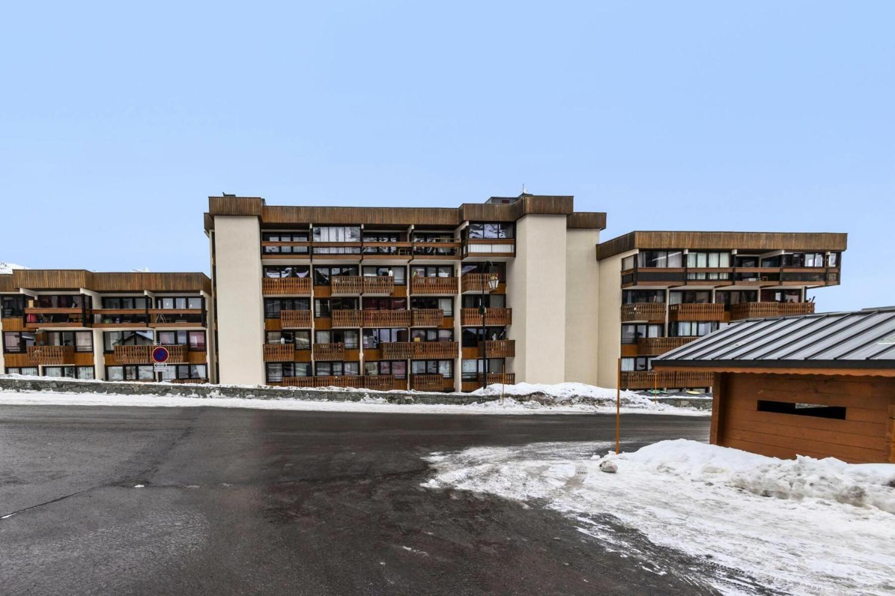 Neves - Location: Pour 4 Personnes Dans Un Quartier Anime Apartment