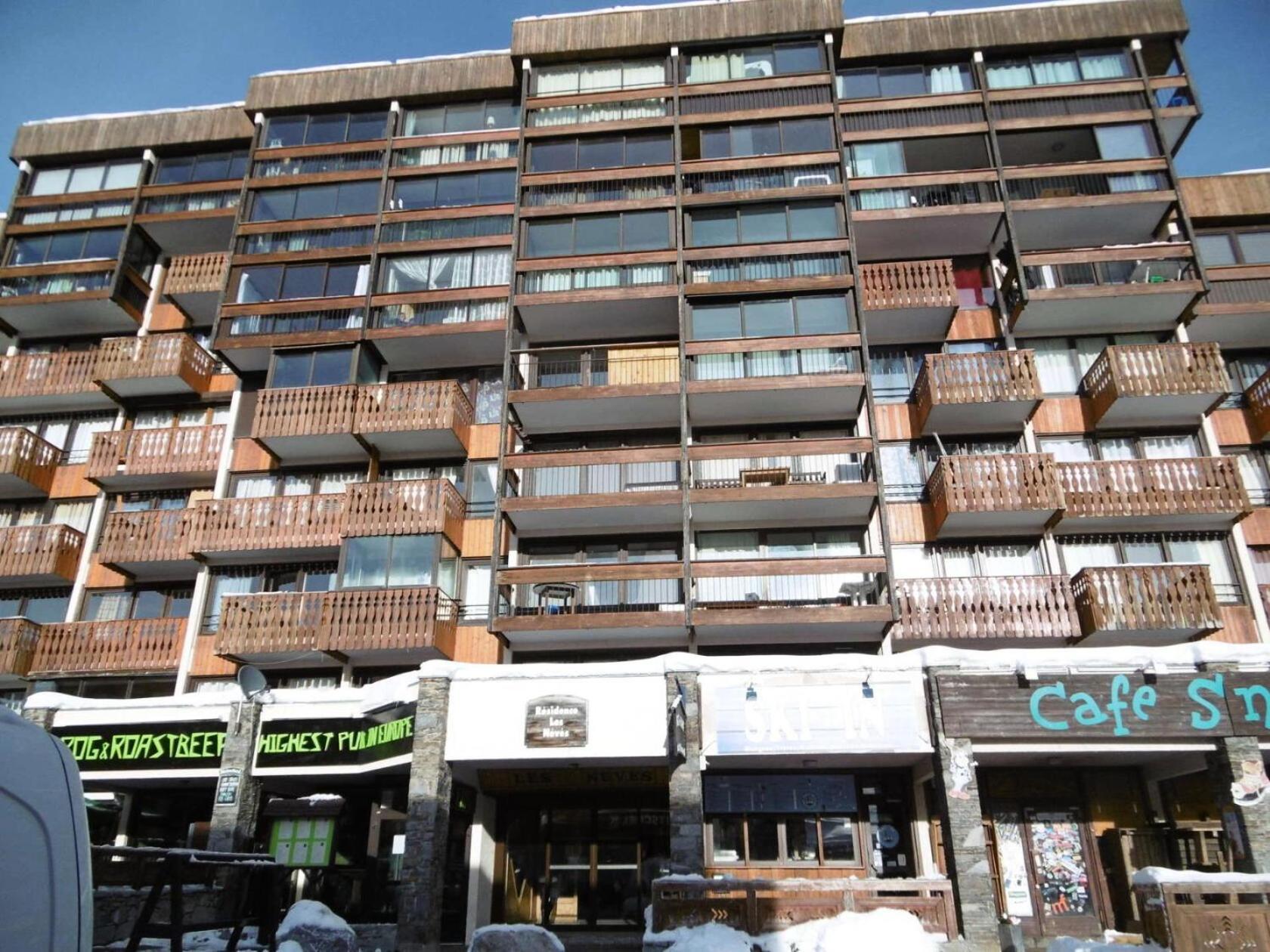 Neves - Location: Pour 4 Personnes Dans Un Quartier Anime Apartment *